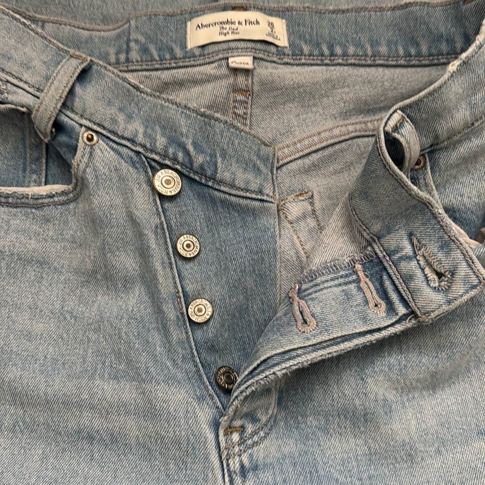 Abercrombie & Fitch The Dad High Rise Jeans Criss
Cross Waist Size 26 - Picture 6 of 8